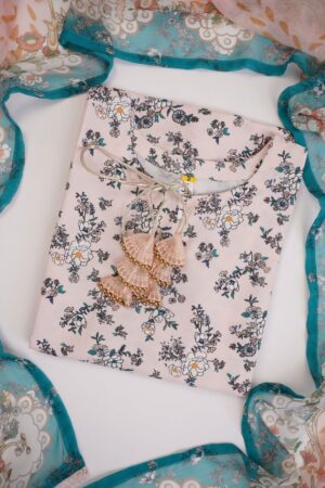 3-Piece Stitched Linen Suit – Soft Pink Floral with Printed Teal Dupatta